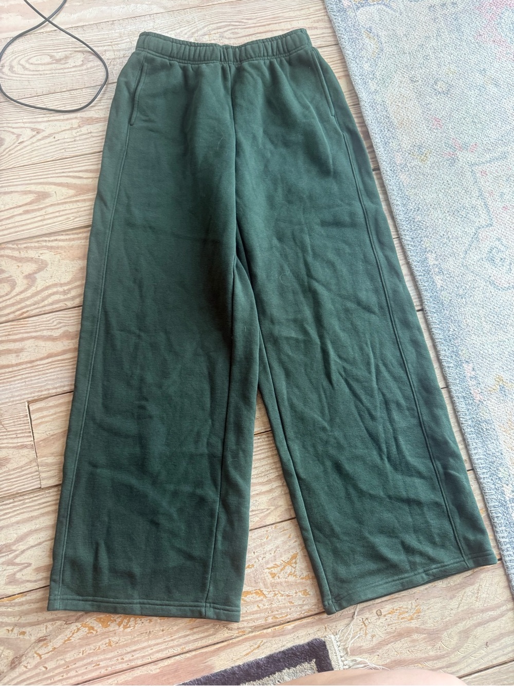 OFFLINE by Aerie Green Wide Leg Sweatpants Size XS